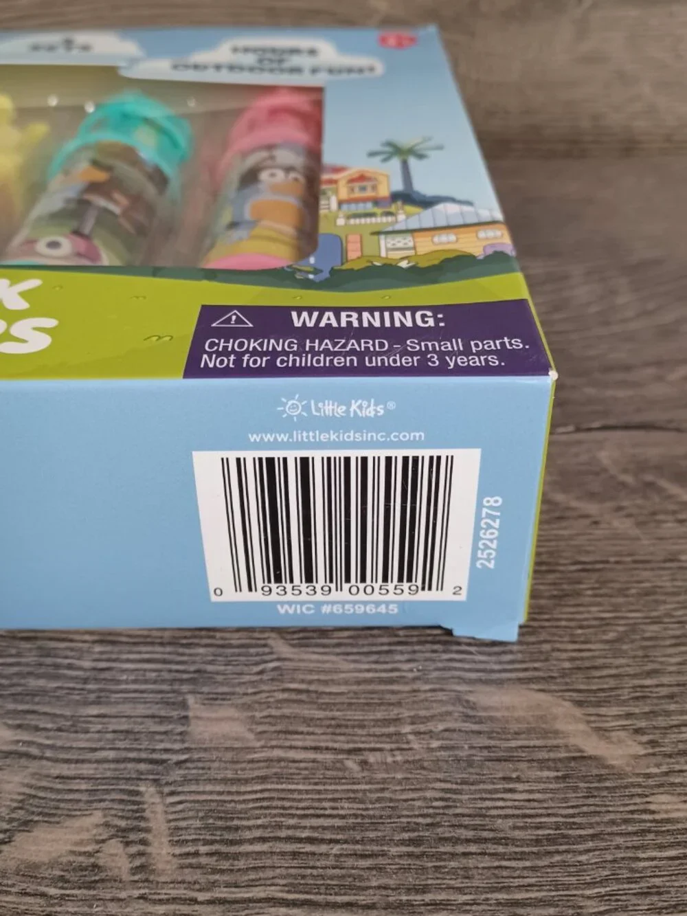 New In Sealed Box Bluey Jumbo Chalk Set 5 Holders & Jumbo Chalk Sticks
